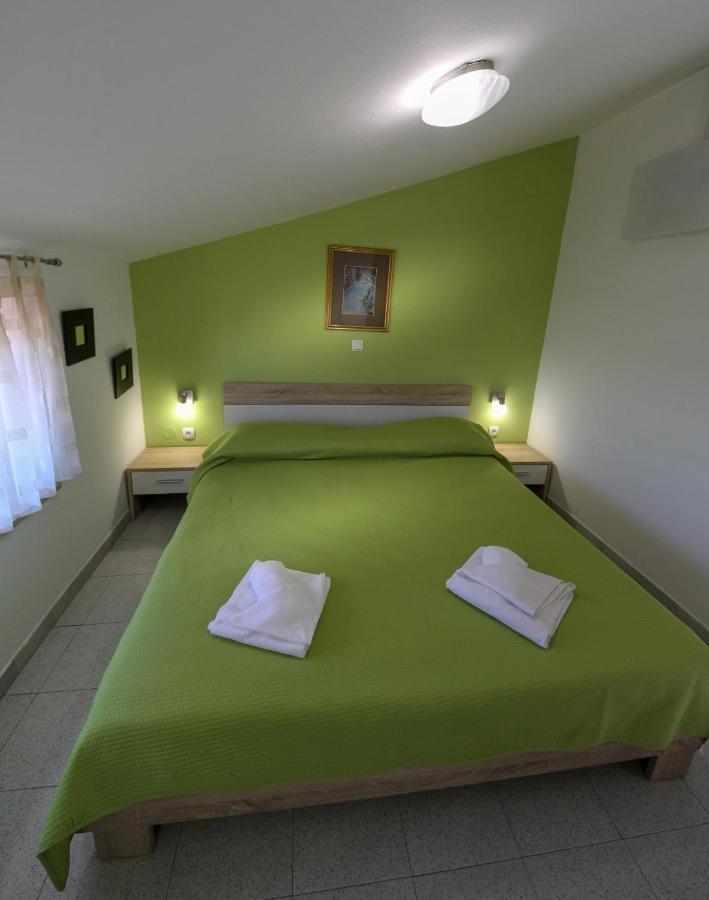 Apartments Borghese Pola Esterno foto